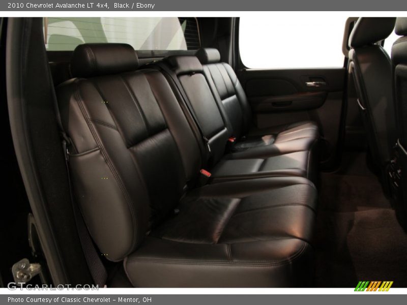 Black / Ebony 2010 Chevrolet Avalanche LT 4x4