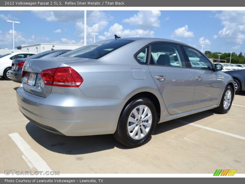 Reflex Silver Metallic / Titan Black 2013 Volkswagen Passat 2.5L S