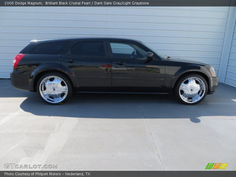 Brilliant Black Crystal Pearl / Dark Slate Gray/Light Graystone 2006 Dodge Magnum