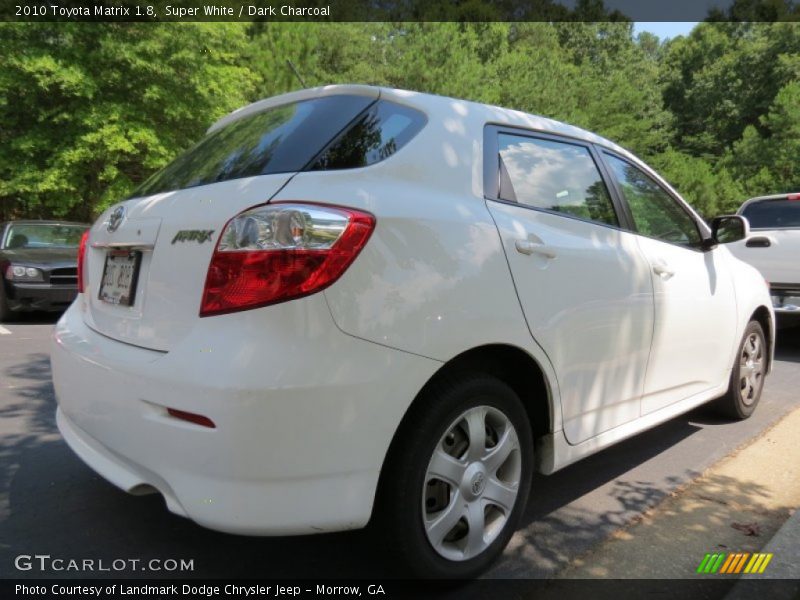 Super White / Dark Charcoal 2010 Toyota Matrix 1.8