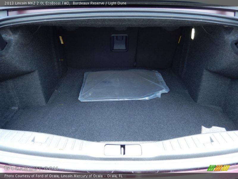 Bordeaux Reserve / Light Dune 2013 Lincoln MKZ 2.0L EcoBoost FWD