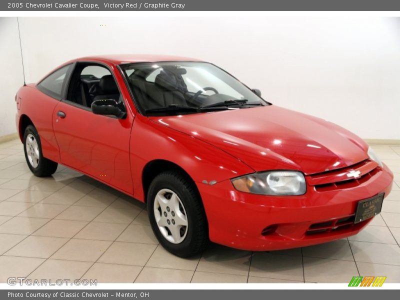 Victory Red / Graphite Gray 2005 Chevrolet Cavalier Coupe