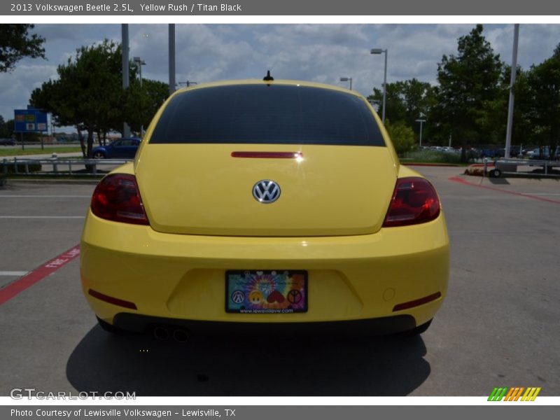 Yellow Rush / Titan Black 2013 Volkswagen Beetle 2.5L