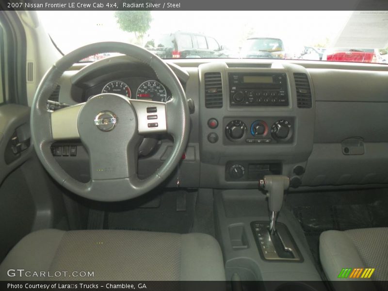 Radiant Silver / Steel 2007 Nissan Frontier LE Crew Cab 4x4