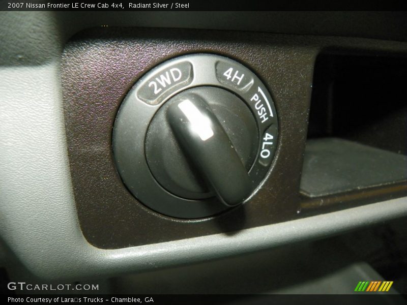Radiant Silver / Steel 2007 Nissan Frontier LE Crew Cab 4x4