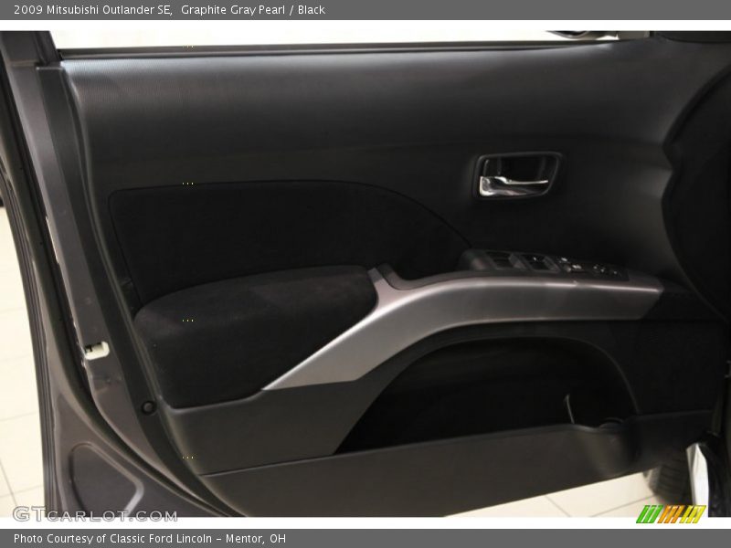 Graphite Gray Pearl / Black 2009 Mitsubishi Outlander SE