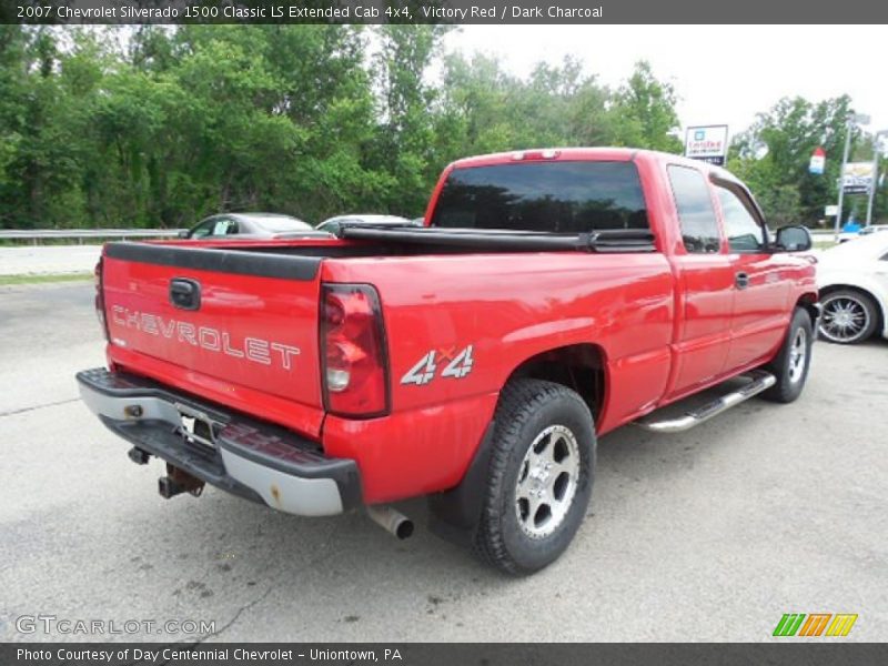 Victory Red / Dark Charcoal 2007 Chevrolet Silverado 1500 Classic LS Extended Cab 4x4