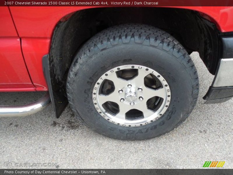 Victory Red / Dark Charcoal 2007 Chevrolet Silverado 1500 Classic LS Extended Cab 4x4
