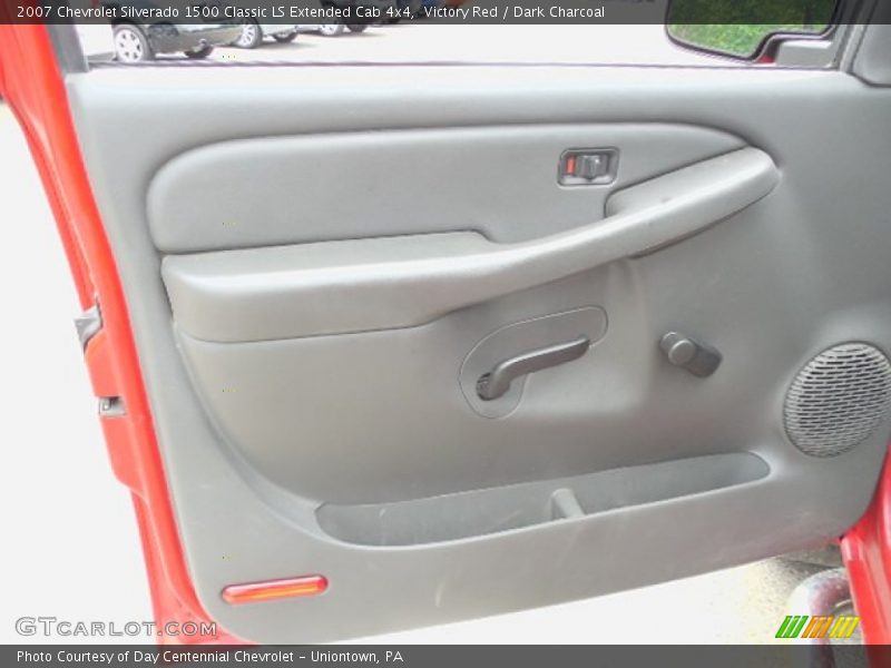 Victory Red / Dark Charcoal 2007 Chevrolet Silverado 1500 Classic LS Extended Cab 4x4