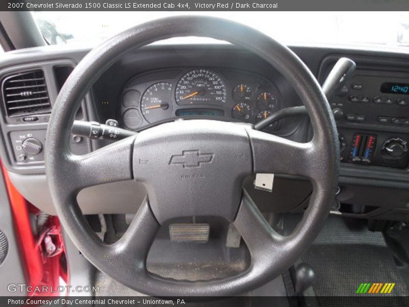 Victory Red / Dark Charcoal 2007 Chevrolet Silverado 1500 Classic LS Extended Cab 4x4