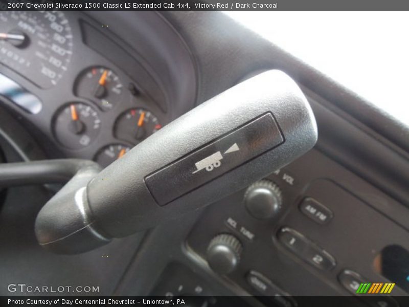 Victory Red / Dark Charcoal 2007 Chevrolet Silverado 1500 Classic LS Extended Cab 4x4