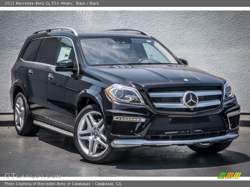 Front 3/4 View of 2013 GL 550 4Matic