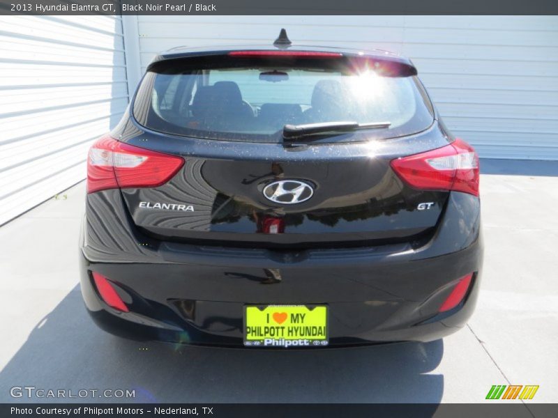 Black Noir Pearl / Black 2013 Hyundai Elantra GT