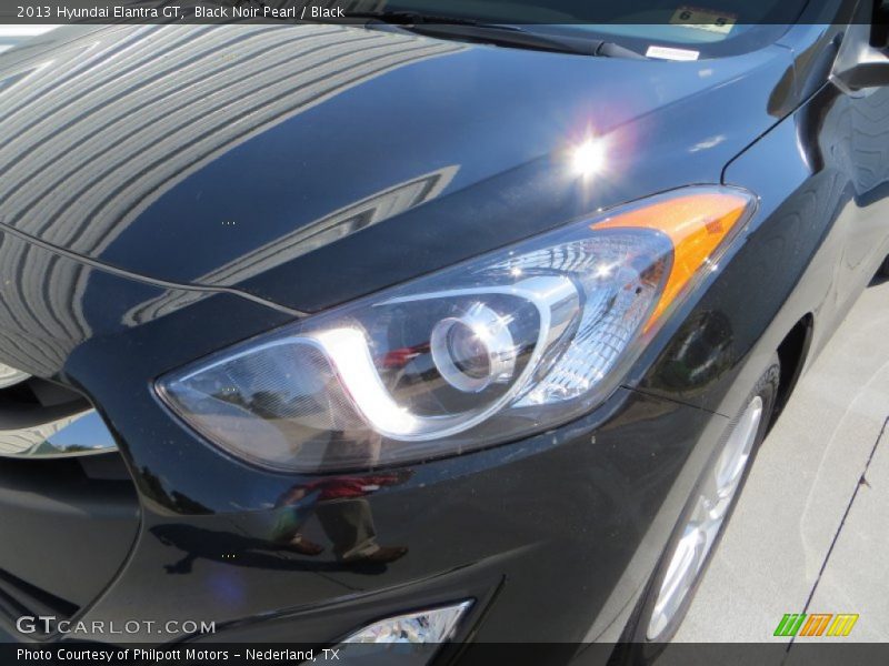 Black Noir Pearl / Black 2013 Hyundai Elantra GT