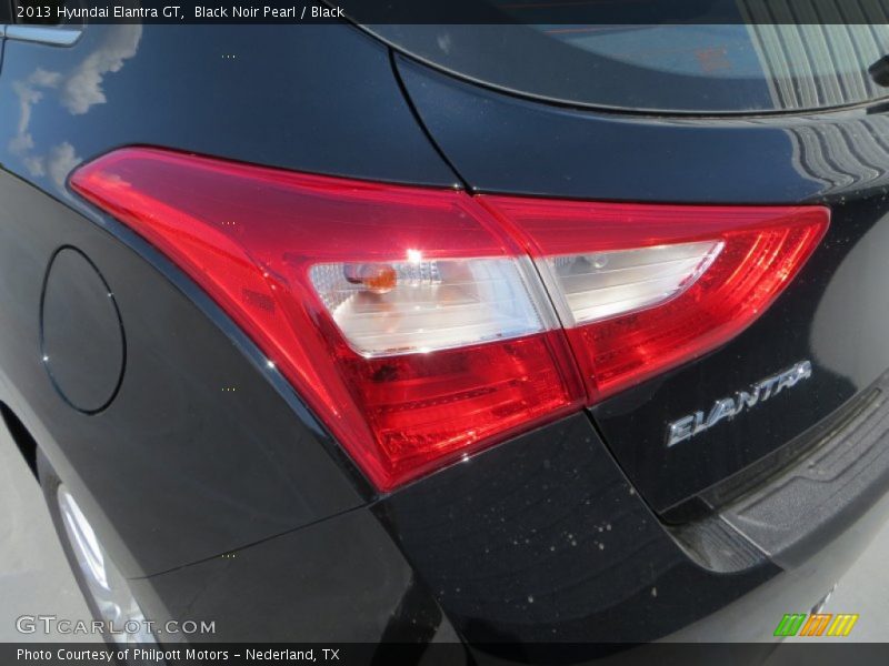 Black Noir Pearl / Black 2013 Hyundai Elantra GT