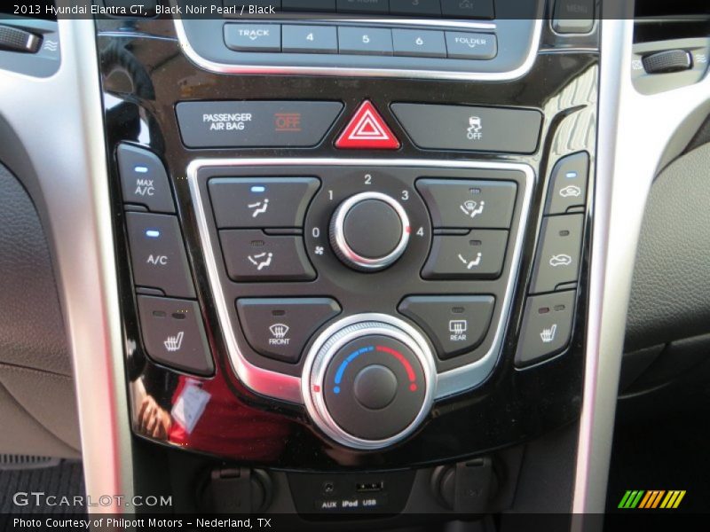 Black Noir Pearl / Black 2013 Hyundai Elantra GT