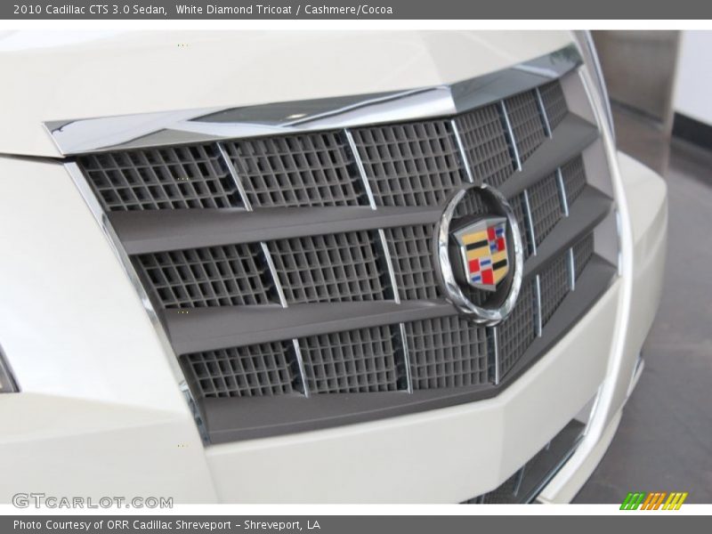 White Diamond Tricoat / Cashmere/Cocoa 2010 Cadillac CTS 3.0 Sedan