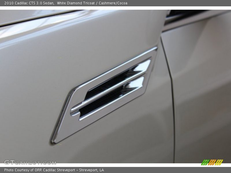 White Diamond Tricoat / Cashmere/Cocoa 2010 Cadillac CTS 3.0 Sedan