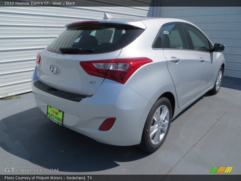 Silver / Black 2013 Hyundai Elantra GT