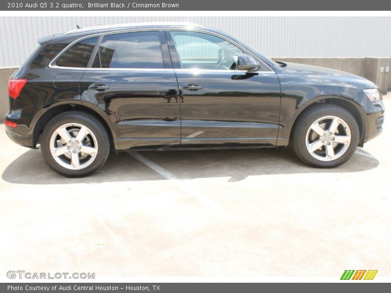 Brilliant Black / Cinnamon Brown 2010 Audi Q5 3.2 quattro