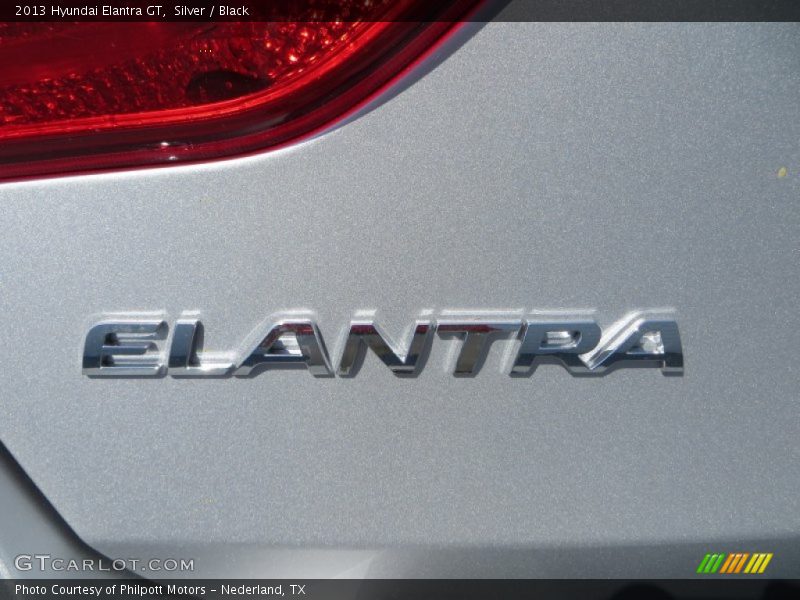 Silver / Black 2013 Hyundai Elantra GT