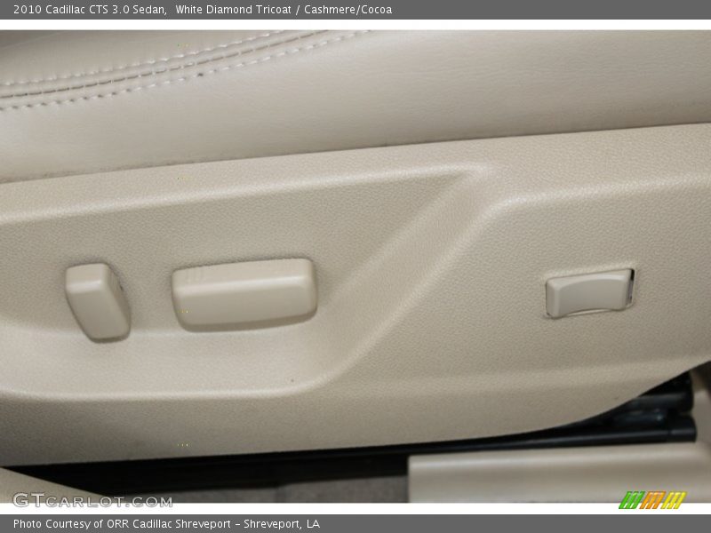 Controls of 2010 CTS 3.0 Sedan