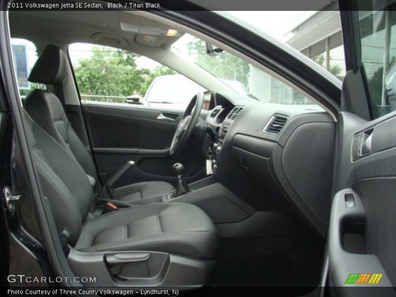 Black / Titan Black 2011 Volkswagen Jetta SE Sedan