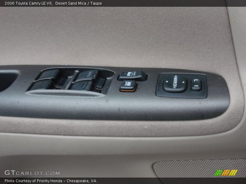 Desert Sand Mica / Taupe 2006 Toyota Camry LE V6