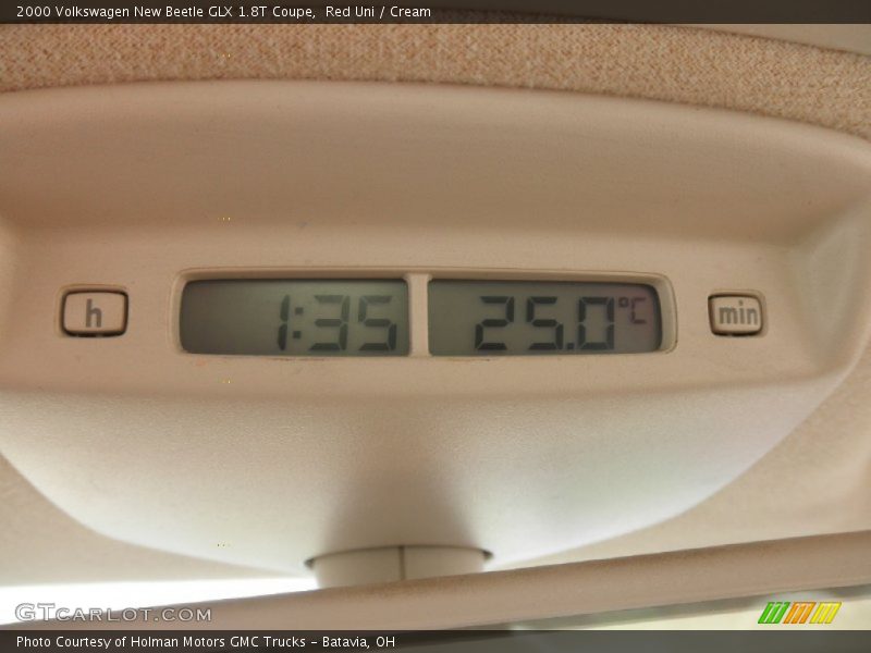 Red Uni / Cream 2000 Volkswagen New Beetle GLX 1.8T Coupe