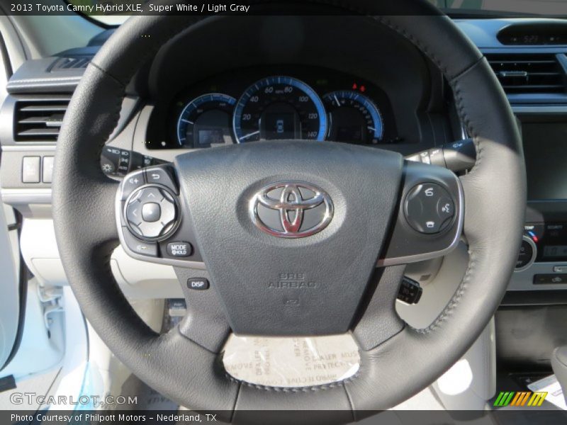 Super White / Light Gray 2013 Toyota Camry Hybrid XLE