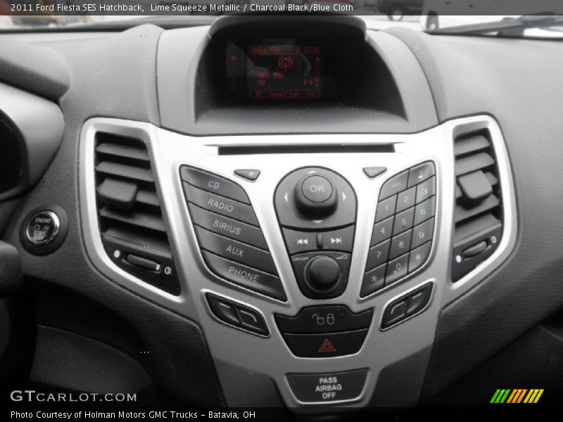 Controls of 2011 Fiesta SES Hatchback