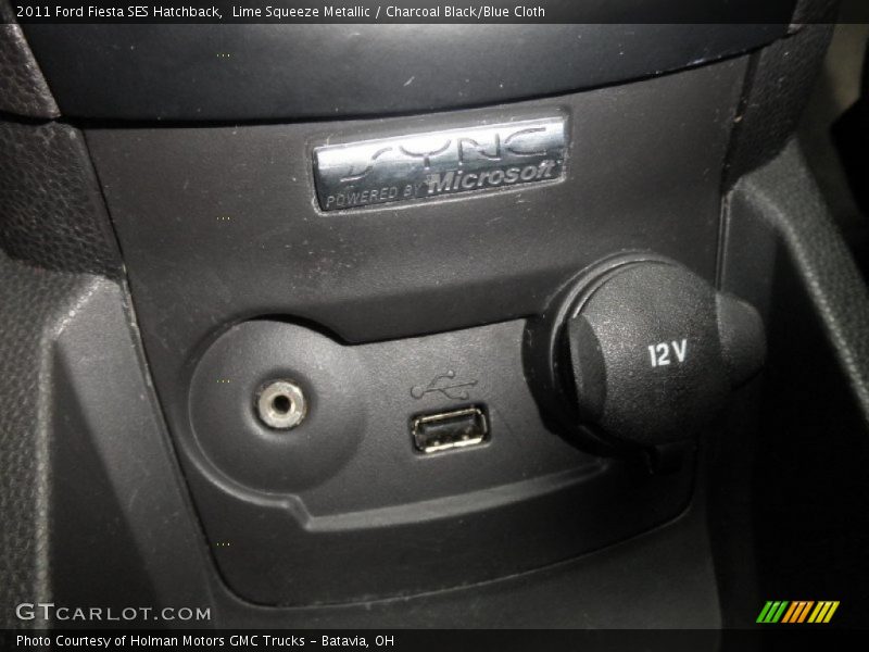 Lime Squeeze Metallic / Charcoal Black/Blue Cloth 2011 Ford Fiesta SES Hatchback