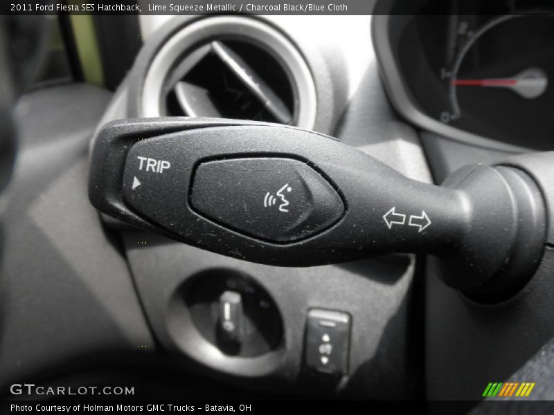 Controls of 2011 Fiesta SES Hatchback