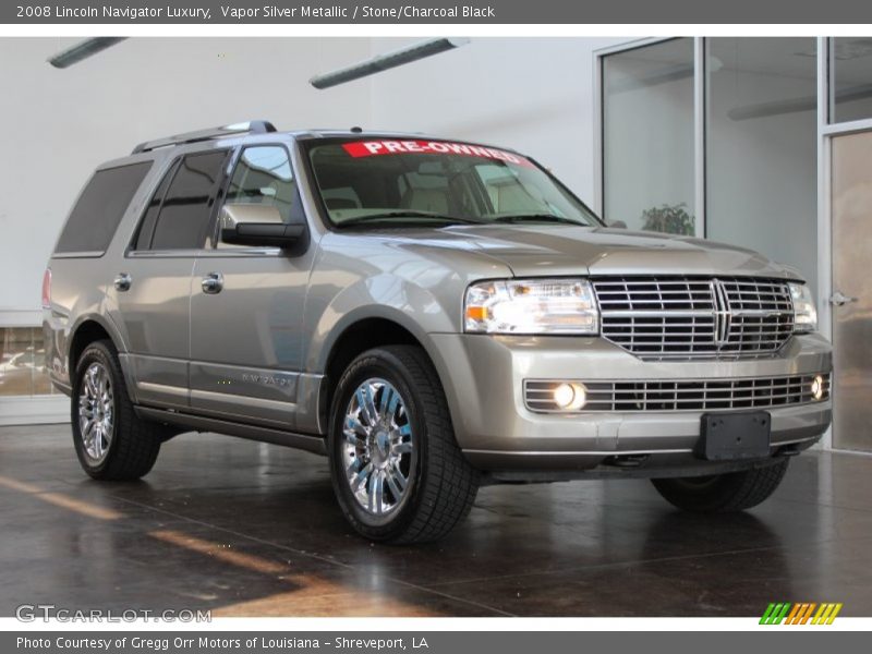 Front 3/4 View of 2008 Navigator Luxury