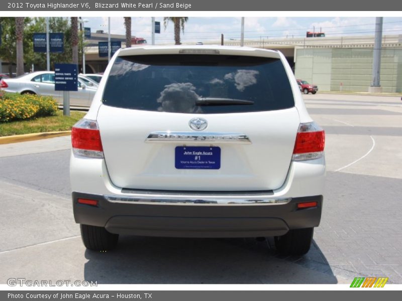 Blizzard White Pearl / Sand Beige 2012 Toyota Highlander V6