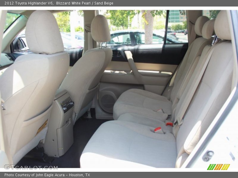 Blizzard White Pearl / Sand Beige 2012 Toyota Highlander V6