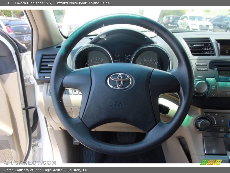 Blizzard White Pearl / Sand Beige 2012 Toyota Highlander V6