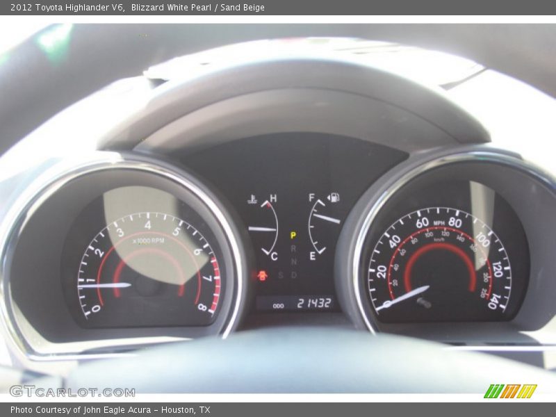 Blizzard White Pearl / Sand Beige 2012 Toyota Highlander V6