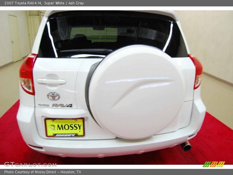Super White / Ash Gray 2007 Toyota RAV4 I4