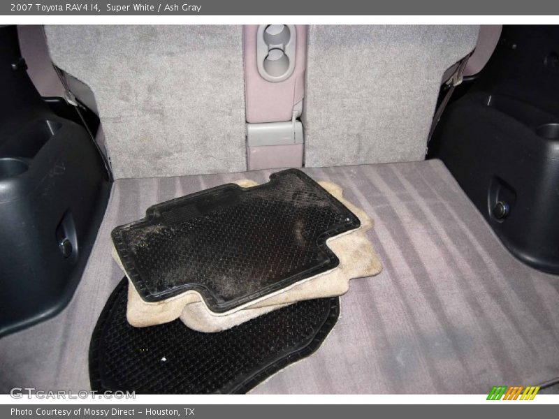Super White / Ash Gray 2007 Toyota RAV4 I4