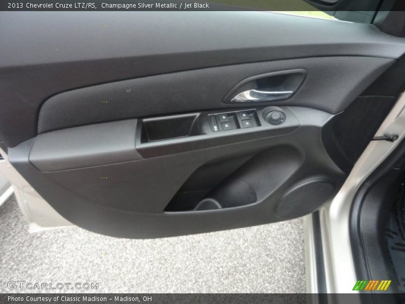 Champagne Silver Metallic / Jet Black 2013 Chevrolet Cruze LTZ/RS