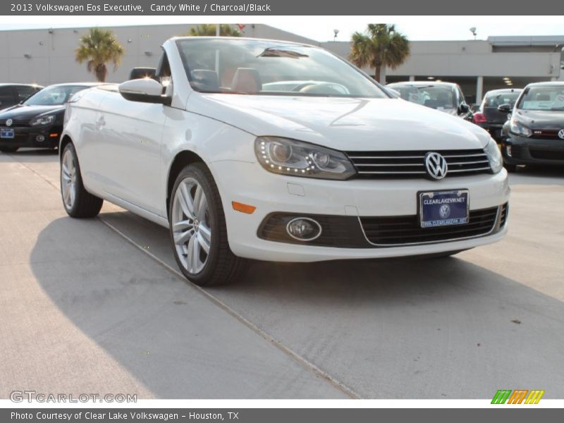 Candy White / Charcoal/Black 2013 Volkswagen Eos Executive
