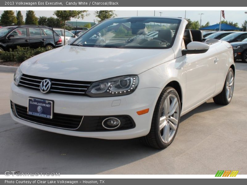 Candy White / Charcoal/Black 2013 Volkswagen Eos Executive