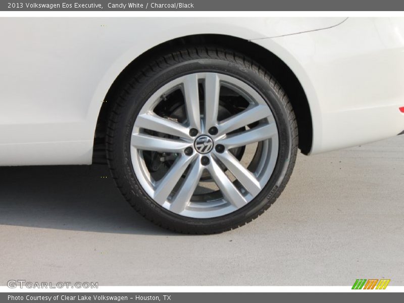 Candy White / Charcoal/Black 2013 Volkswagen Eos Executive