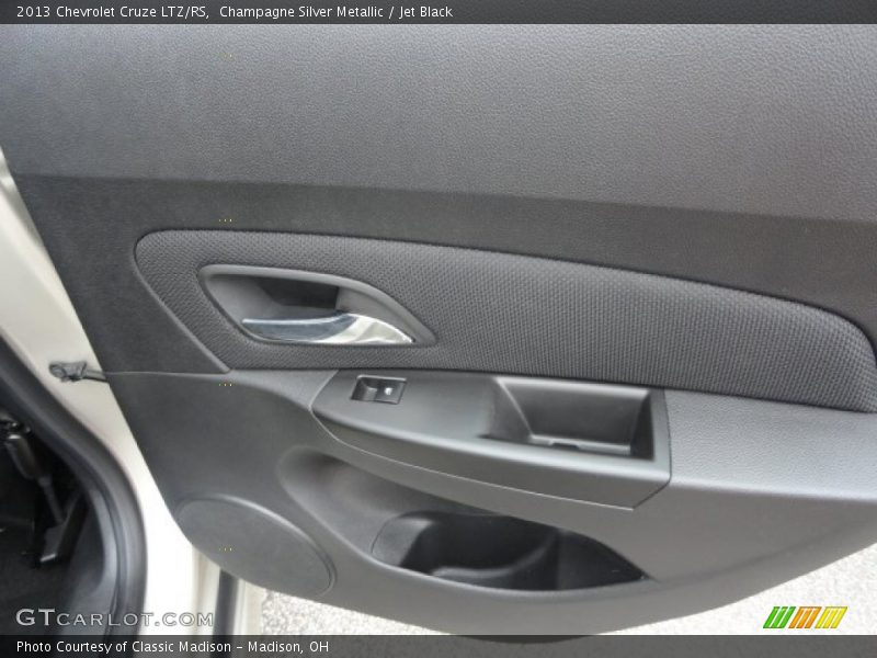Champagne Silver Metallic / Jet Black 2013 Chevrolet Cruze LTZ/RS