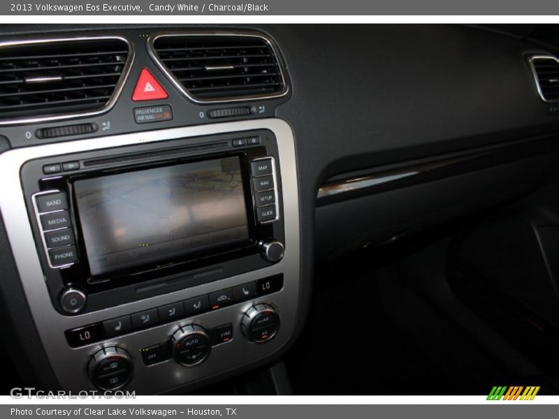 Candy White / Charcoal/Black 2013 Volkswagen Eos Executive