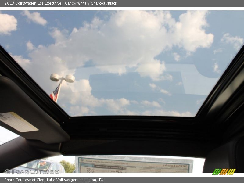 Candy White / Charcoal/Black 2013 Volkswagen Eos Executive