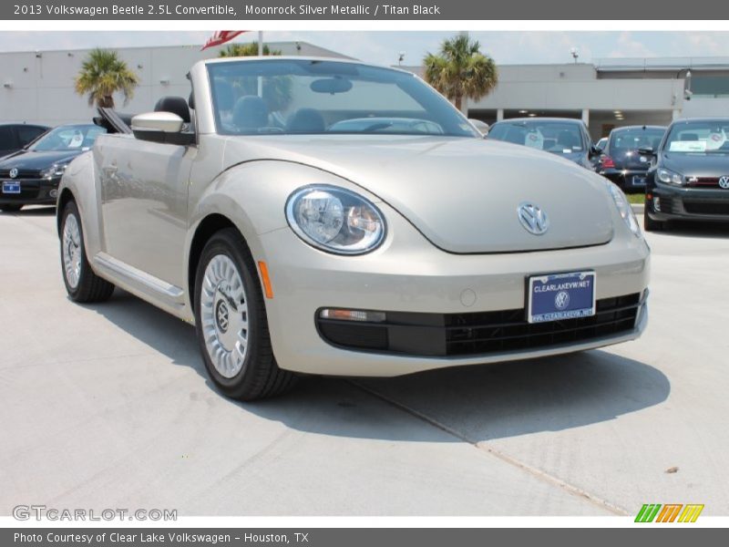 Moonrock Silver Metallic / Titan Black 2013 Volkswagen Beetle 2.5L Convertible