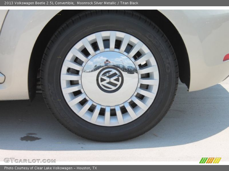 Moonrock Silver Metallic / Titan Black 2013 Volkswagen Beetle 2.5L Convertible