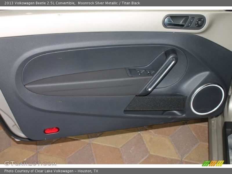 Moonrock Silver Metallic / Titan Black 2013 Volkswagen Beetle 2.5L Convertible